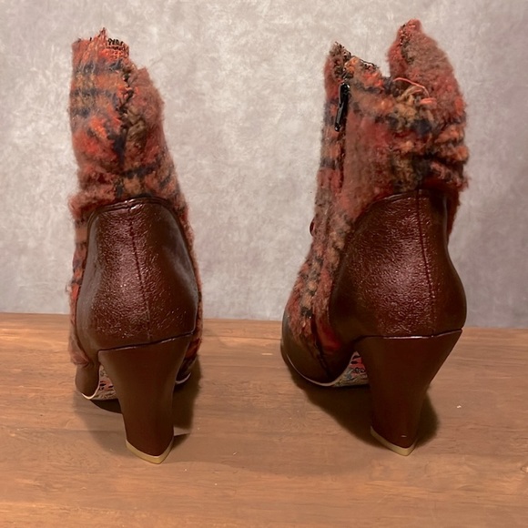 Irregular Choice Tartan Plaid Iconic Collection Marshmallow Mountain boots 8.5 - Picture 11 of 14